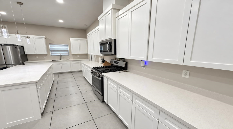 1714 Lomas Del Sur Blvd., Laredo, Texas 78046, 3 Bedrooms Bedrooms, 5 Rooms Rooms,2 BathroomsBathrooms,Residential,For Sale,1714 Lomas Del Sur Blvd.,20264596