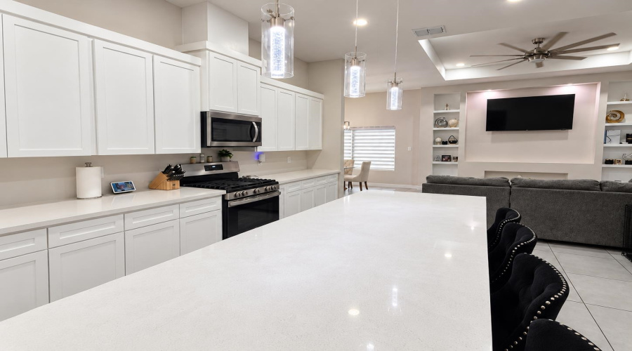 1714 Lomas Del Sur Blvd., Laredo, Texas 78046, 3 Bedrooms Bedrooms, 5 Rooms Rooms,2 BathroomsBathrooms,Residential,For Sale,1714 Lomas Del Sur Blvd.,20264596