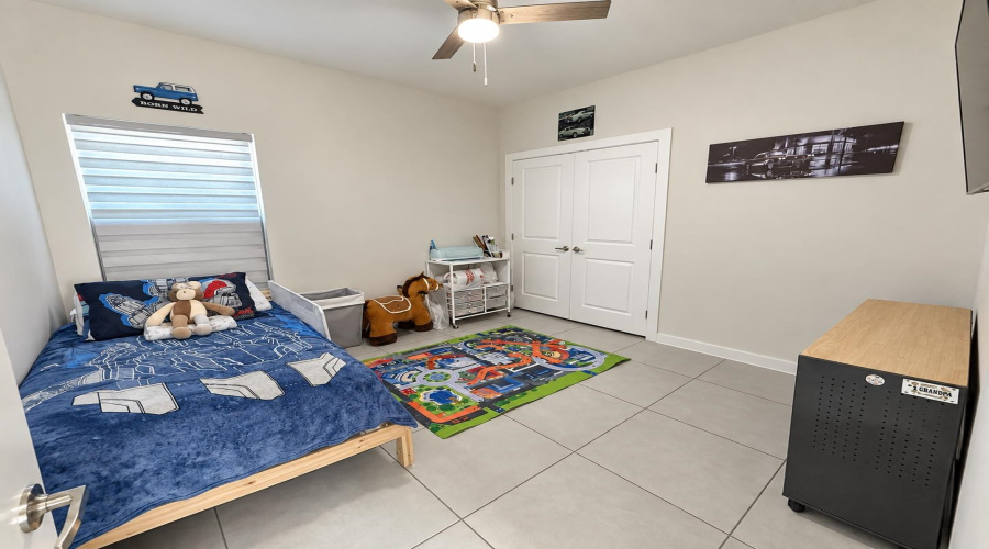 1714 Lomas Del Sur Blvd., Laredo, Texas 78046, 3 Bedrooms Bedrooms, 5 Rooms Rooms,2 BathroomsBathrooms,Residential,For Sale,1714 Lomas Del Sur Blvd.,20264596