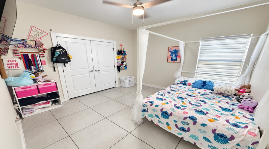 1714 Lomas Del Sur Blvd., Laredo, Texas 78046, 3 Bedrooms Bedrooms, 5 Rooms Rooms,2 BathroomsBathrooms,Residential,For Sale,1714 Lomas Del Sur Blvd.,20264596