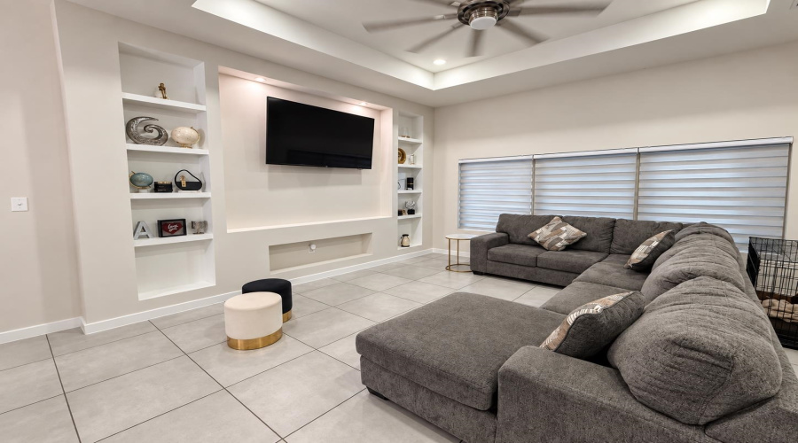 1714 Lomas Del Sur Blvd., Laredo, Texas 78046, 3 Bedrooms Bedrooms, 5 Rooms Rooms,2 BathroomsBathrooms,Residential,For Sale,1714 Lomas Del Sur Blvd.,20264596