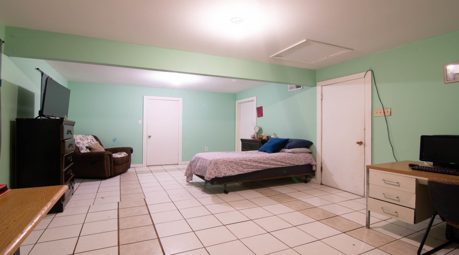 3305 Corpus Christi St, Laredo, Texas 78043, 4 Bedrooms Bedrooms, 7 Rooms Rooms,2 BathroomsBathrooms,Residential,For Sale,3305 Corpus Christi St,20264597