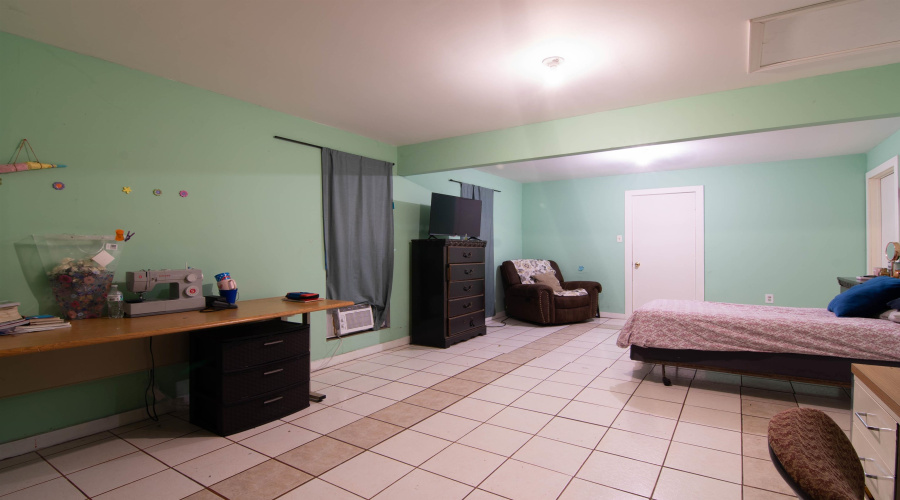 3305 Corpus Christi St, Laredo, Texas 78043, 4 Bedrooms Bedrooms, 7 Rooms Rooms,2 BathroomsBathrooms,Residential,For Sale,3305 Corpus Christi St,20264597