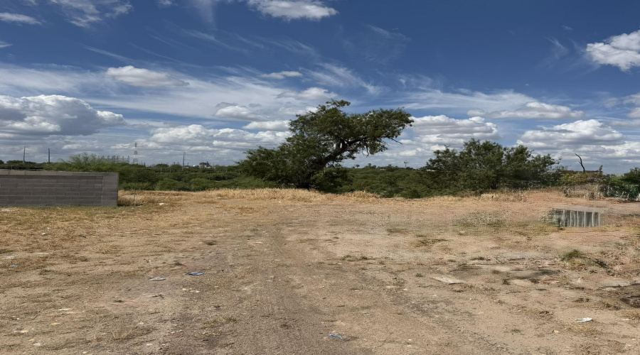 380 Riverhill Lp, Laredo, Texas 78046, ,Land,For Sale,380 Riverhill Lp,20264600