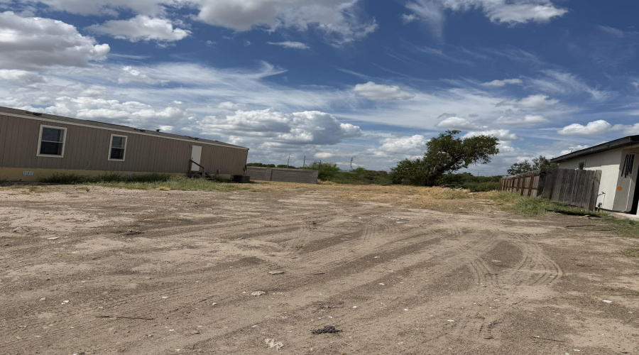 380 Riverhill Lp, Laredo, Texas 78046, ,Land,For Sale,380 Riverhill Lp,20264600