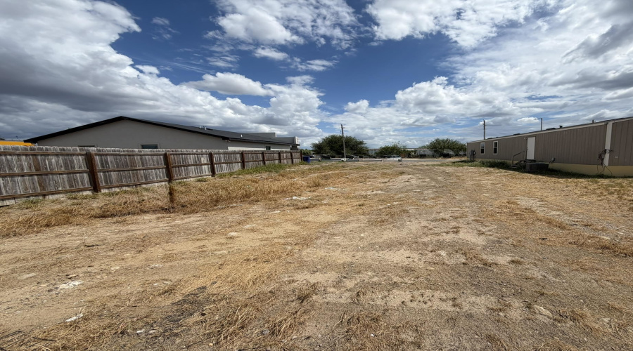 380 Riverhill Lp, Laredo, Texas 78046, ,Land,For Sale,380 Riverhill Lp,20264600