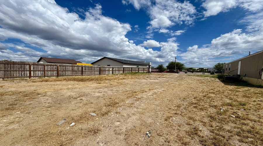 380 Riverhill Lp, Laredo, Texas 78046, ,Land,For Sale,380 Riverhill Lp,20264600