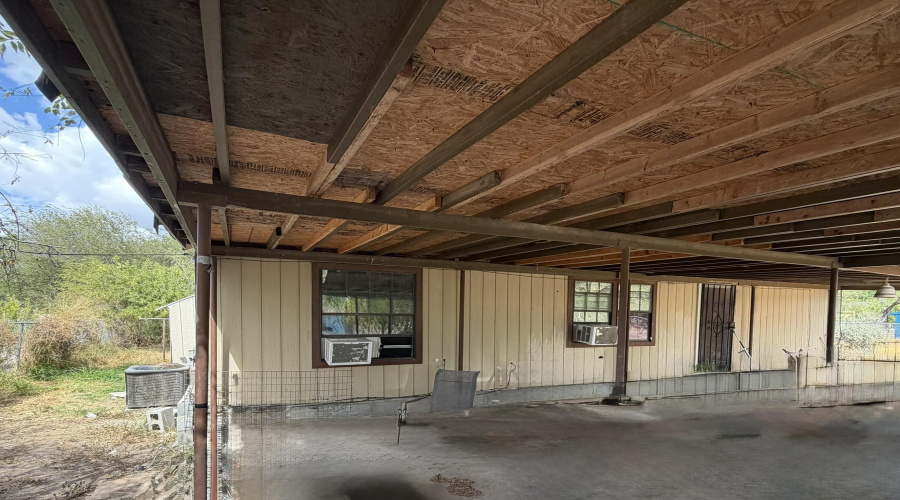 1552 Orquidia Ln W, Rio Bravo, Texas 78046, 1 Bedroom Bedrooms, 4 Rooms Rooms,1 BathroomBathrooms,Residential,For Sale,1552 Orquidia Ln W,20264599