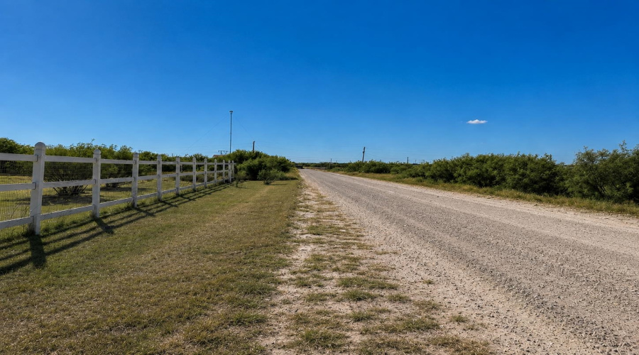 113 Los Centenarios, Laredo, Texas 78043, ,Land,For Sale,113 Los Centenarios,20263872