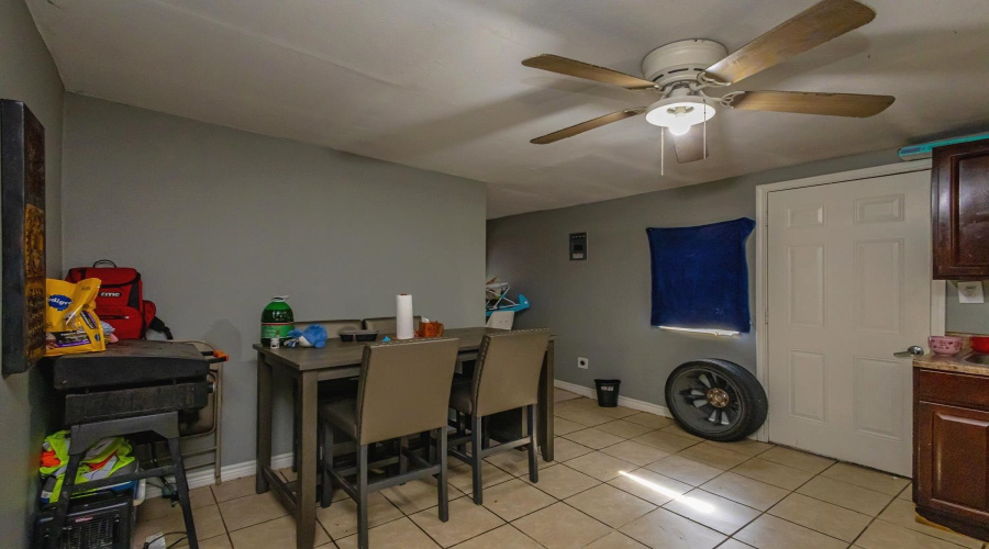 1810 Convent Ave, Laredo, Texas 78040, ,Multi-family,For Sale,1810 Convent Ave,20264611