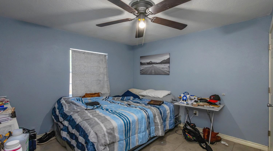 1810 Convent Ave, Laredo, Texas 78040, ,Multi-family,For Sale,1810 Convent Ave,20264611