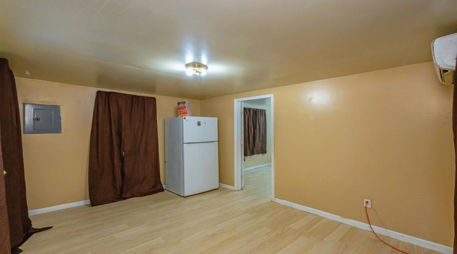 1810 Convent Ave, Laredo, Texas 78040, ,Multi-family,For Sale,1810 Convent Ave,20264611