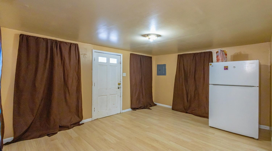 1810 Convent Ave, Laredo, Texas 78040, ,Multi-family,For Sale,1810 Convent Ave,20264611