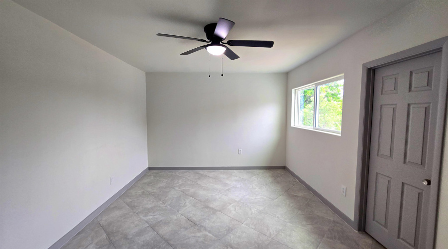 1017 1/2 E Lyon St, Laredo, Texas 78040, 5 Bedrooms Bedrooms, 6 Rooms Rooms,4 BathroomsBathrooms,Residential,For Sale,1017 1/2 E Lyon St,20261773
