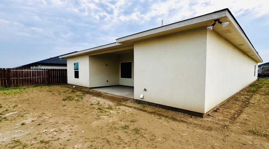 6706 El Jinete Dr., LAREDO, Texas 78046, 3 Bedrooms Bedrooms, 5 Rooms Rooms,2 BathroomsBathrooms,Residential,For Sale,6706 El Jinete Dr.,20264604