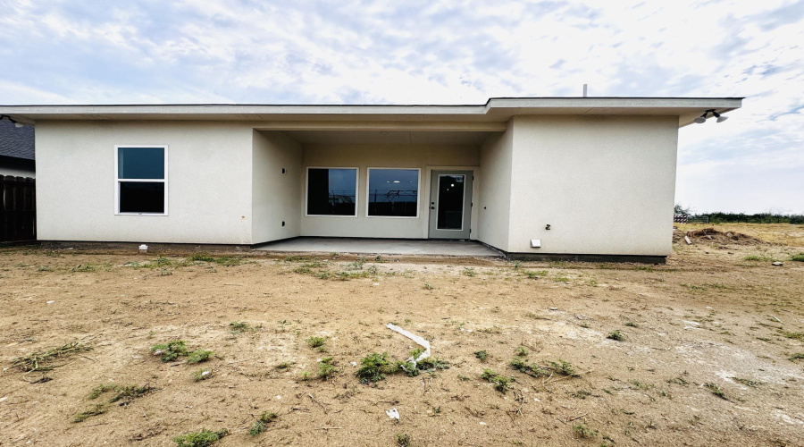 6706 El Jinete Dr., LAREDO, Texas 78046, 3 Bedrooms Bedrooms, 5 Rooms Rooms,2 BathroomsBathrooms,Residential,For Sale,6706 El Jinete Dr.,20264604