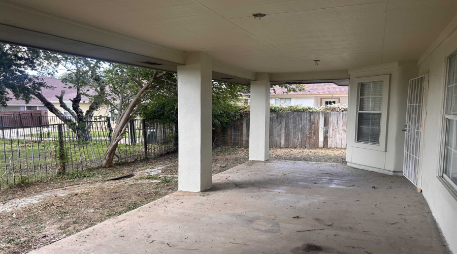 415 Goldeneye Ct, LAREDO, Texas 78045-0000, 3 Bedrooms Bedrooms, 5 Rooms Rooms,2 BathroomsBathrooms,Residential,For Sale,415 Goldeneye Ct,20264605