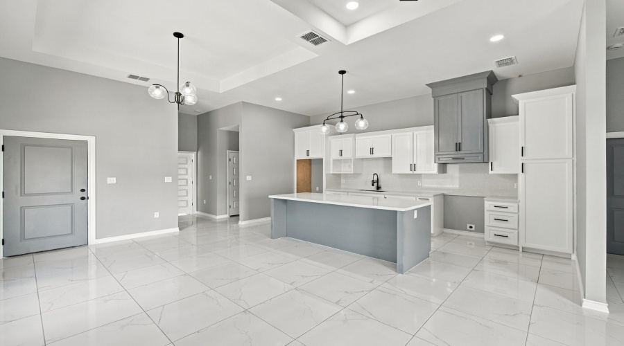 6703 El Jinete Dr., Laredo, Texas 78046-8639, 3 Bedrooms Bedrooms, 5 Rooms Rooms,2 BathroomsBathrooms,Residential,For Sale,6703 El Jinete Dr.,20264608
