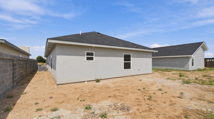 6703 El Jinete Dr., Laredo, Texas 78046-8639, 3 Bedrooms Bedrooms, 5 Rooms Rooms,2 BathroomsBathrooms,Residential,For Sale,6703 El Jinete Dr.,20264608