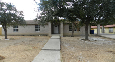 305 Segovia Dr, Laredo, Texas 78046, 3 Bedrooms Bedrooms, 5 Rooms Rooms,2 BathroomsBathrooms,Residential,For Sale,305 Segovia Dr,20264609