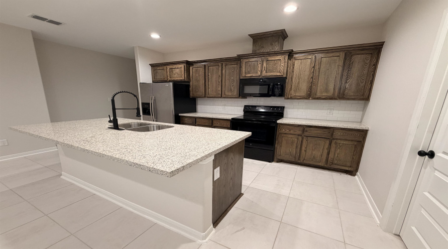 11210 Cantabria, Laredo, Texas 78045, 4 Bedrooms Bedrooms, 6 Rooms Rooms,2 BathroomsBathrooms,Residential,For Rent,11210 Cantabria,20264612