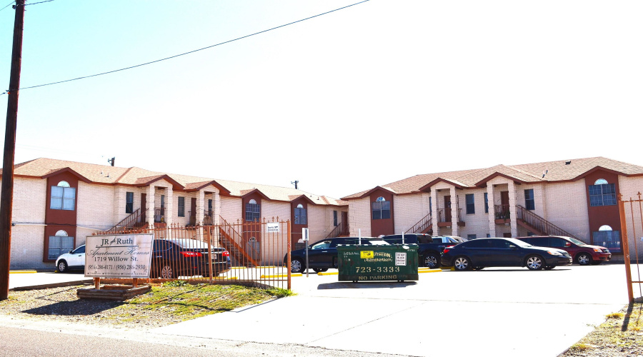 1719 Willow St, Laredo, Texas 78043, ,Multi-family,For Sale,1719 Willow St,20254840