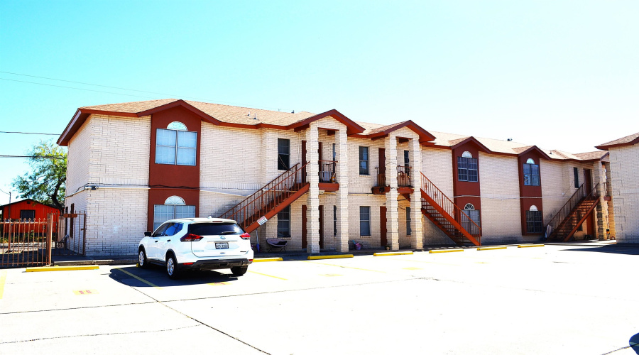 1719 Willow St, Laredo, Texas 78043, ,Multi-family,For Sale,1719 Willow St,20254840