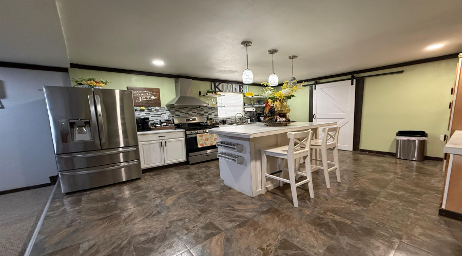 284 Rancho Nopal Rd, Laredo, Texas 78045, 3 Bedrooms Bedrooms, 4 Rooms Rooms,2 BathroomsBathrooms,Residential,For Sale,284 Rancho Nopal Rd,20264617