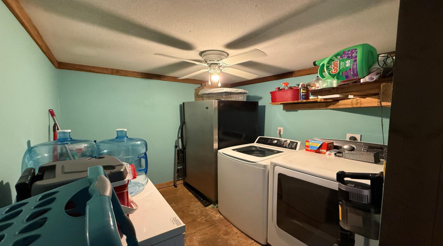 284 Rancho Nopal Rd, Laredo, Texas 78045, 3 Bedrooms Bedrooms, 4 Rooms Rooms,2 BathroomsBathrooms,Residential,For Sale,284 Rancho Nopal Rd,20264617