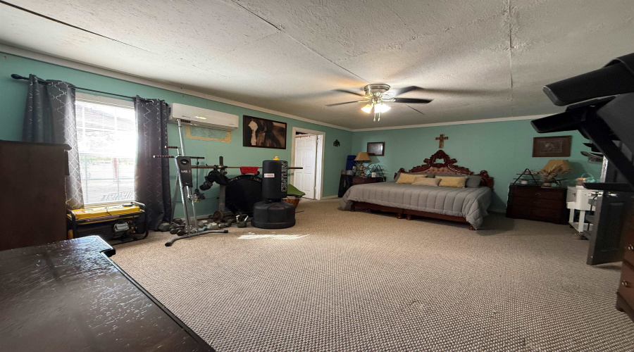 284 Rancho Nopal Rd, Laredo, Texas 78045, 3 Bedrooms Bedrooms, 4 Rooms Rooms,2 BathroomsBathrooms,Residential,For Sale,284 Rancho Nopal Rd,20264617