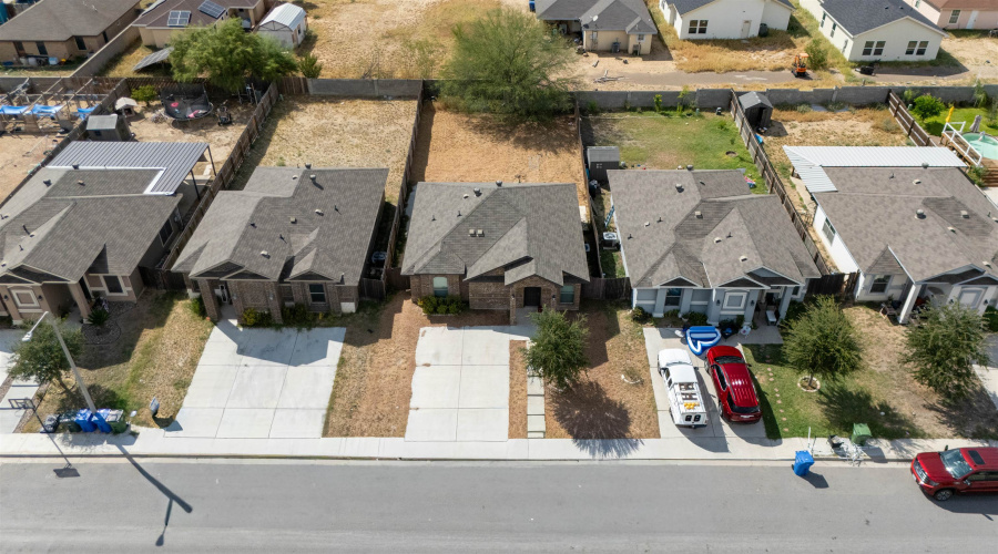 4404 Peacock St., Laredo, Texas 78045, 3 Bedrooms Bedrooms, 6 Rooms Rooms,2 BathroomsBathrooms,Residential,For Rent,4404 Peacock St.,20264619