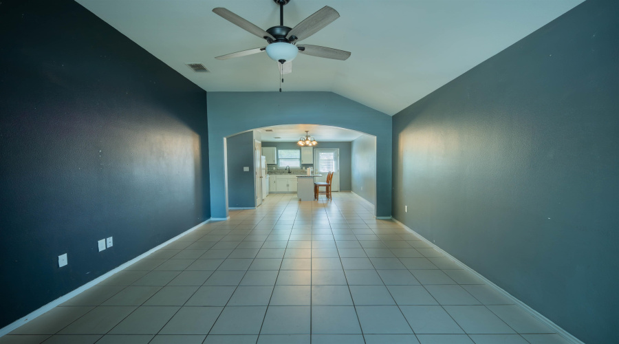 4404 Peacock St., Laredo, Texas 78045, 3 Bedrooms Bedrooms, 6 Rooms Rooms,2 BathroomsBathrooms,Residential,For Rent,4404 Peacock St.,20264619