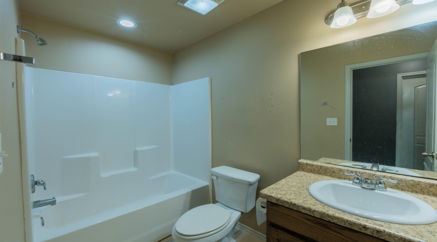 4404 Peacock St., Laredo, Texas 78045, 3 Bedrooms Bedrooms, 6 Rooms Rooms,2 BathroomsBathrooms,Residential,For Rent,4404 Peacock St.,20264619