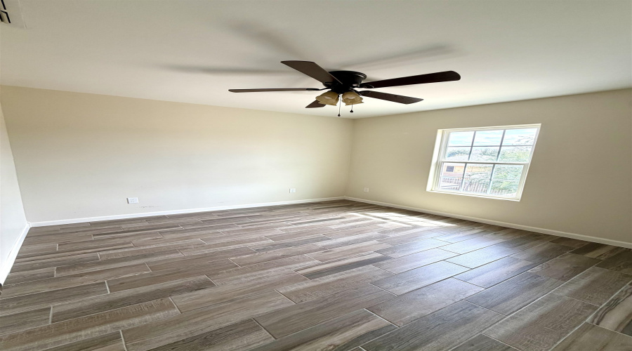 5519 Conroe St, Laredo, Texas 78046, 4 Bedrooms Bedrooms, 8 Rooms Rooms,3 BathroomsBathrooms,Residential,For Rent,5519 Conroe St,20264614