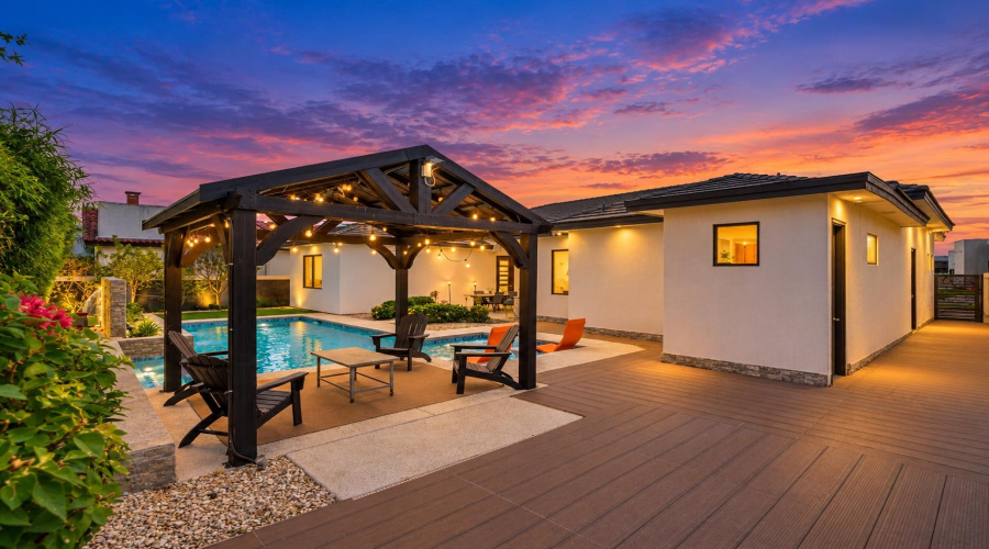 3012 George Martin Dr., Laredo, Texas 78041, 3 Bedrooms Bedrooms, 9 Rooms Rooms,3 BathroomsBathrooms,Residential,For Sale,3012 George Martin Dr.,20264620