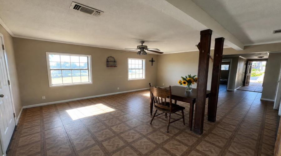 5203 Siesta Ln, Zapata, Texas 78076, 2 Bedrooms Bedrooms, 4 Rooms Rooms,1 BathroomBathrooms,Residential,For Sale,5203 Siesta Ln,20264622