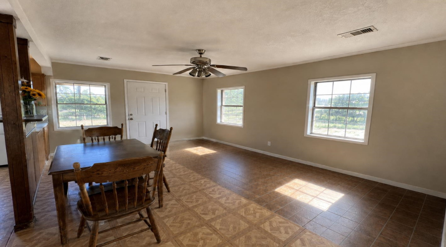 5203 Siesta Ln, Zapata, Texas 78076, 2 Bedrooms Bedrooms, 4 Rooms Rooms,1 BathroomBathrooms,Residential,For Sale,5203 Siesta Ln,20264622