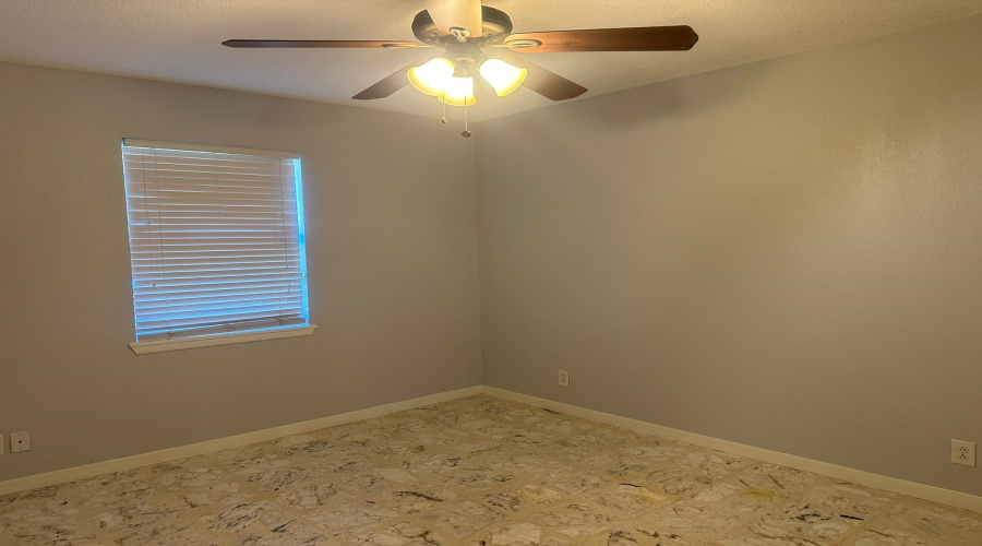 2315 Guerrero St, Laredo, Texas 78043, 3 Bedrooms Bedrooms, 6 Rooms Rooms,2 BathroomsBathrooms,Residential,For Rent,2315 Guerrero St,20264625