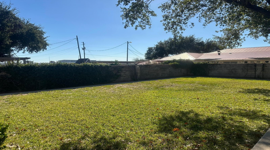 2315 Guerrero St, Laredo, Texas 78043, 3 Bedrooms Bedrooms, 6 Rooms Rooms,2 BathroomsBathrooms,Residential,For Rent,2315 Guerrero St,20264625