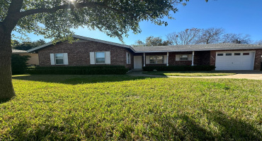 2315 Guerrero St, Laredo, Texas 78043, 3 Bedrooms Bedrooms, 6 Rooms Rooms,2 BathroomsBathrooms,Residential,For Rent,2315 Guerrero St,20264625