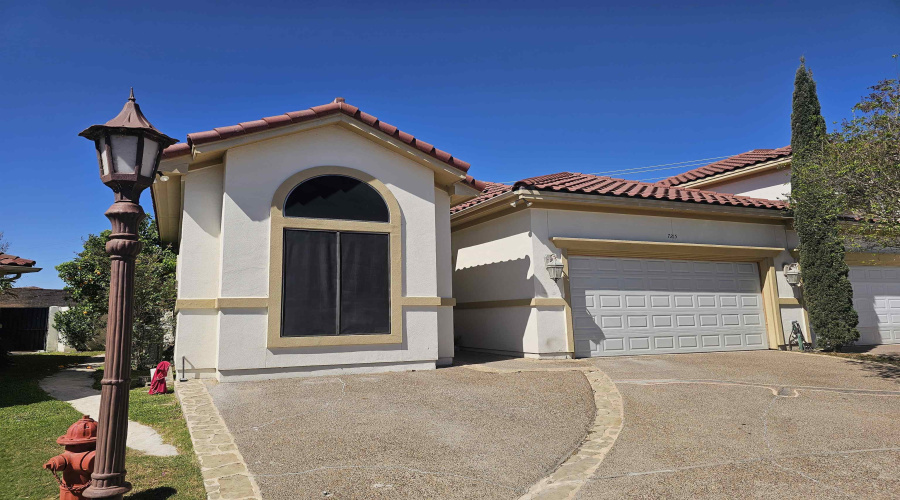 7215 Lake Victoria Rd, Laredo, Texas 78041, 3 Bedrooms Bedrooms, 6 Rooms Rooms,2 BathroomsBathrooms,Residential,For Sale,7215 Lake Victoria Rd,20264627