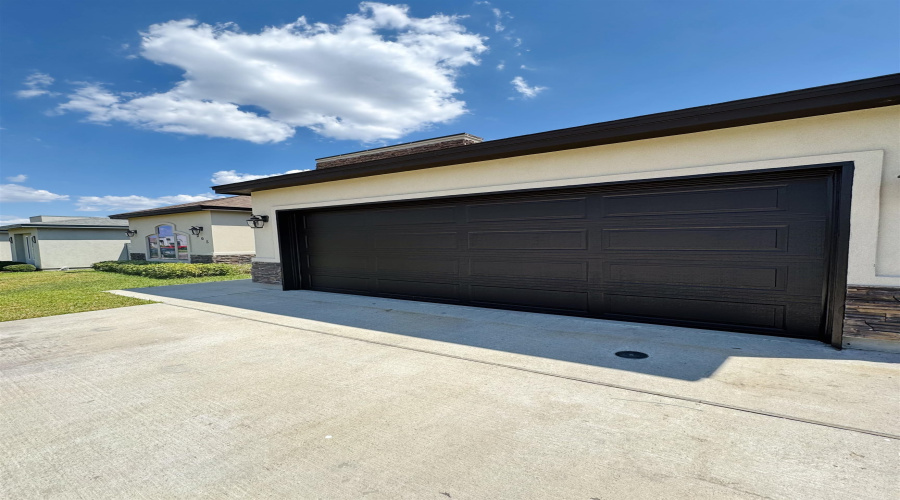 205 Sandhill Oak Dr, Laredo, Texas 78045, 3 Bedrooms Bedrooms, 6 Rooms Rooms,2 BathroomsBathrooms,Residential,For Sale,205 Sandhill Oak Dr,20264630