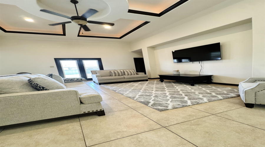 205 Sandhill Oak Dr, Laredo, Texas 78045, 3 Bedrooms Bedrooms, 6 Rooms Rooms,2 BathroomsBathrooms,Residential,For Sale,205 Sandhill Oak Dr,20264630