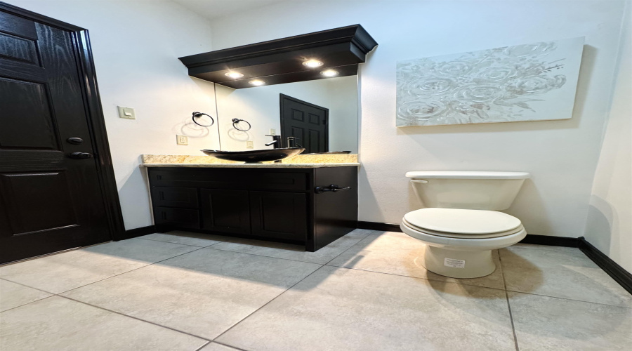 205 Sandhill Oak Dr, Laredo, Texas 78045, 3 Bedrooms Bedrooms, 6 Rooms Rooms,2 BathroomsBathrooms,Residential,For Sale,205 Sandhill Oak Dr,20264630
