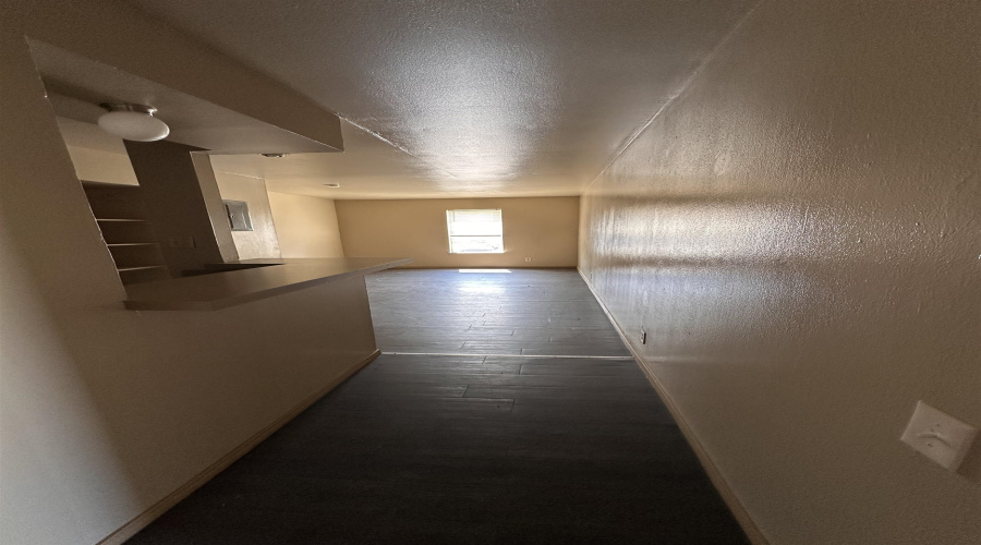 2219 E Travis St, Laredo, Texas 78041, 1 Bedroom Bedrooms, 2 Rooms Rooms,1 BathroomBathrooms,Residential,For Rent,2219 E Travis St,20264632