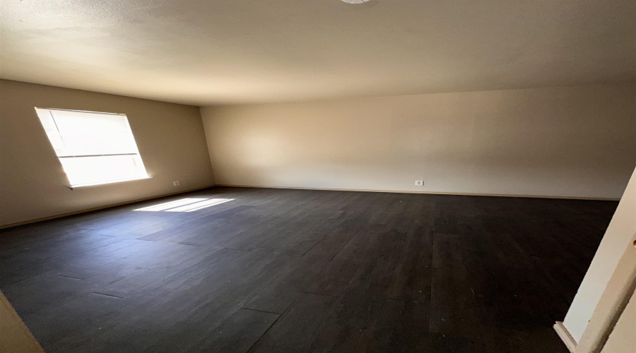 2219 E Travis St, Laredo, Texas 78041, 1 Bedroom Bedrooms, 2 Rooms Rooms,1 BathroomBathrooms,Residential,For Rent,2219 E Travis St,20264632
