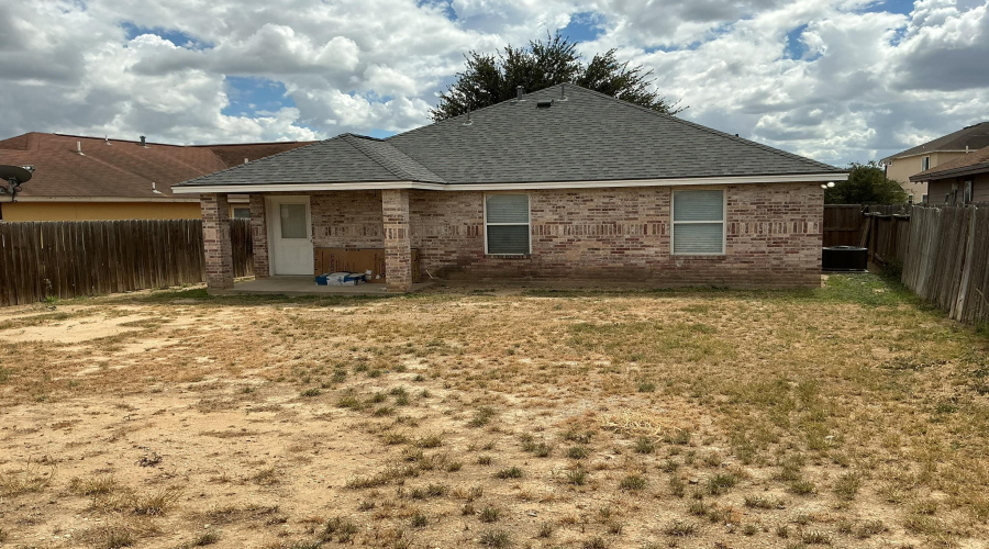 204 Girasol Ct, Laredo, Texas 78043, 3 Bedrooms Bedrooms, 5 Rooms Rooms,2 BathroomsBathrooms,Residential,For Rent,204 Girasol Ct,20264634