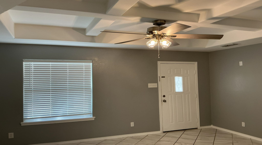 204 Girasol Ct, Laredo, Texas 78043, 3 Bedrooms Bedrooms, 5 Rooms Rooms,2 BathroomsBathrooms,Residential,For Rent,204 Girasol Ct,20264634
