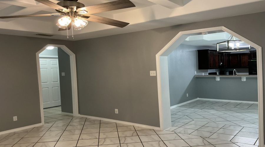 204 Girasol Ct, Laredo, Texas 78043, 3 Bedrooms Bedrooms, 5 Rooms Rooms,2 BathroomsBathrooms,Residential,For Rent,204 Girasol Ct,20264634