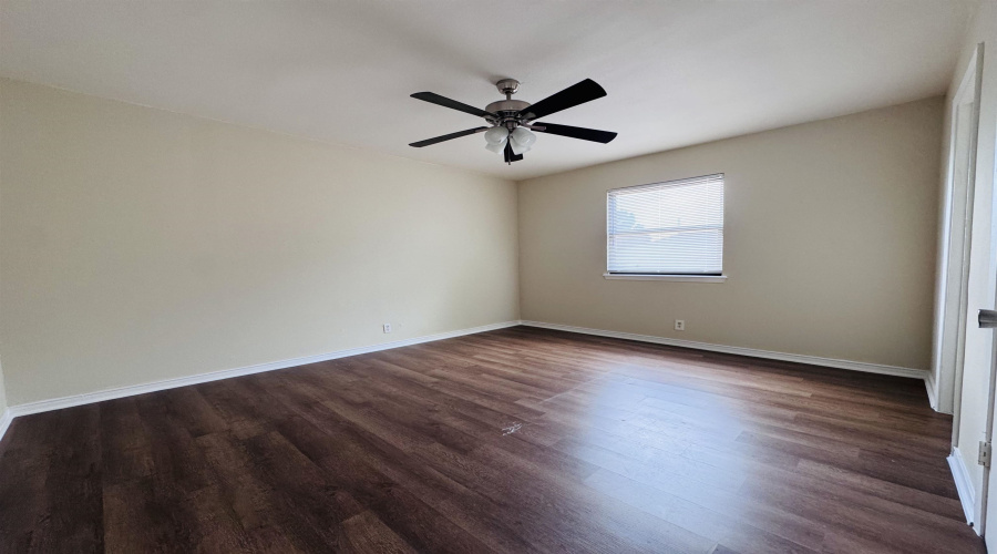 1303 E Eistetter St, Laredo, Texas 78041, 1 Bedroom Bedrooms, 2 Rooms Rooms,1 BathroomBathrooms,Residential,For Rent,1303 E Eistetter St,20264637